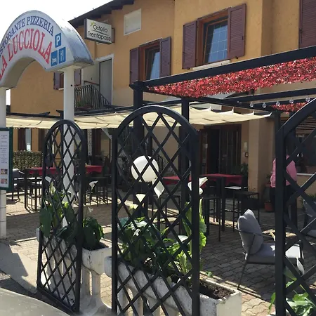 Trentapassi Hostel *