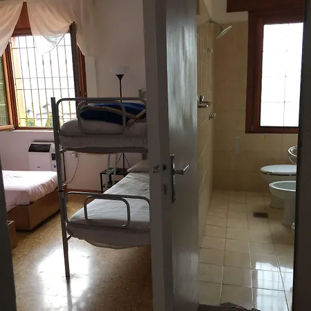 Hostel Trentapassi Zone