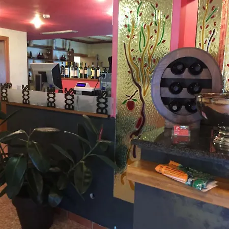 Trentapassi Hostel