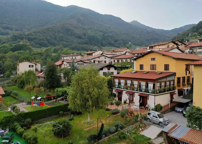 Trentapassi Hostel