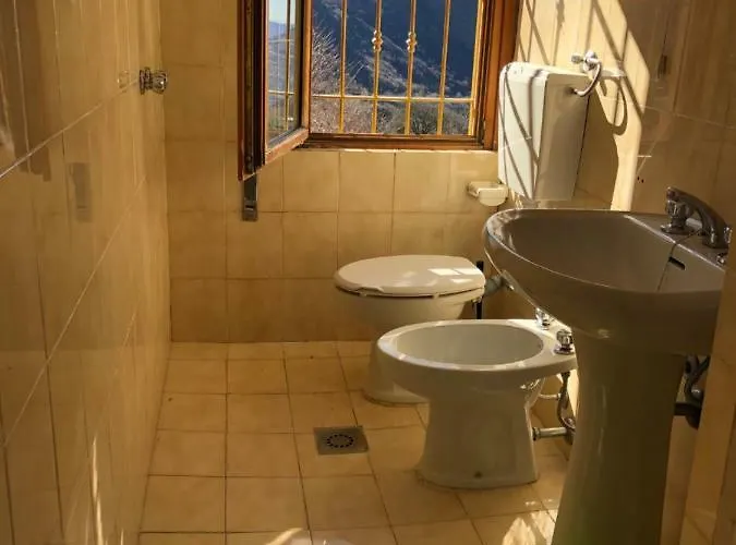 Trentapassi Hostel