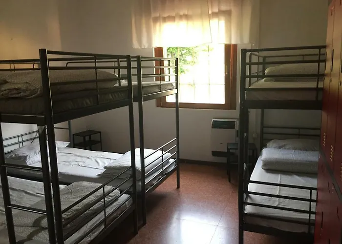Trentapassi Hostel